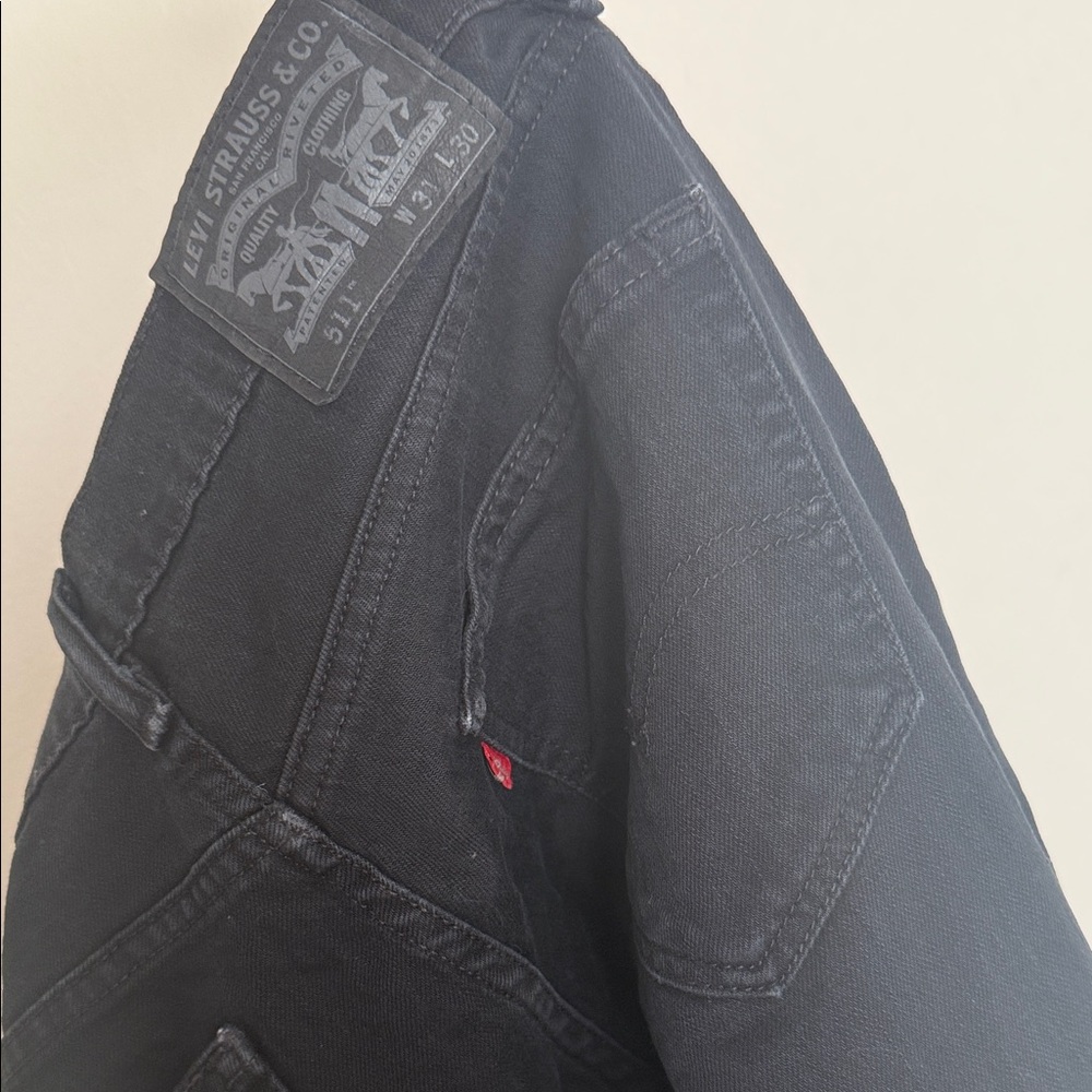 Levi’s 511 Classic Black Men's Jeans ( size 31/30) - Picture 5 of 9